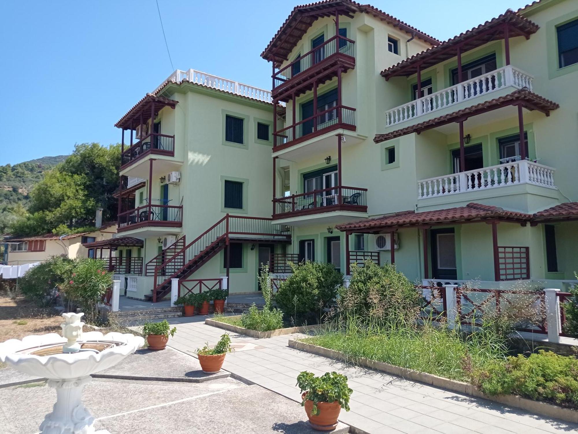 Alexandros Rooms & Studios Skopelos Exterior foto