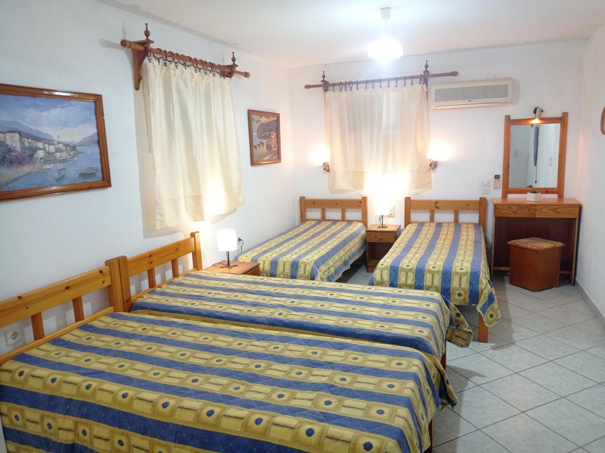 Alexandros Rooms & Studios Skopelos Exterior foto